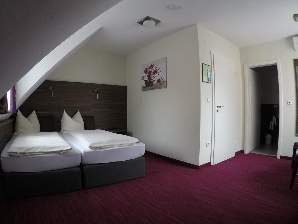 Pension Am Weinberg Bed & Breakfast Mainstockheim Exterior foto